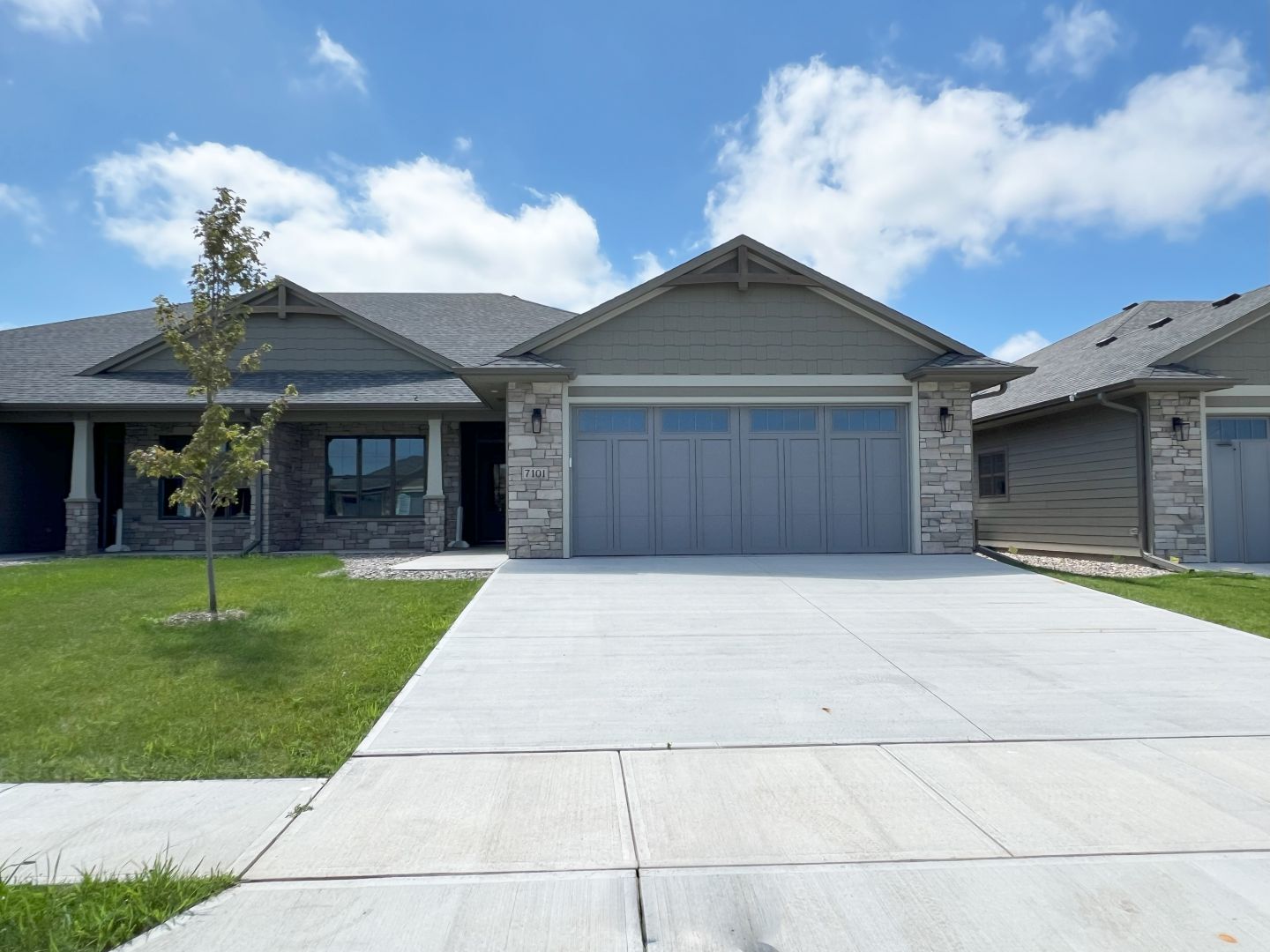 7101 E. Copper Stone Cir
