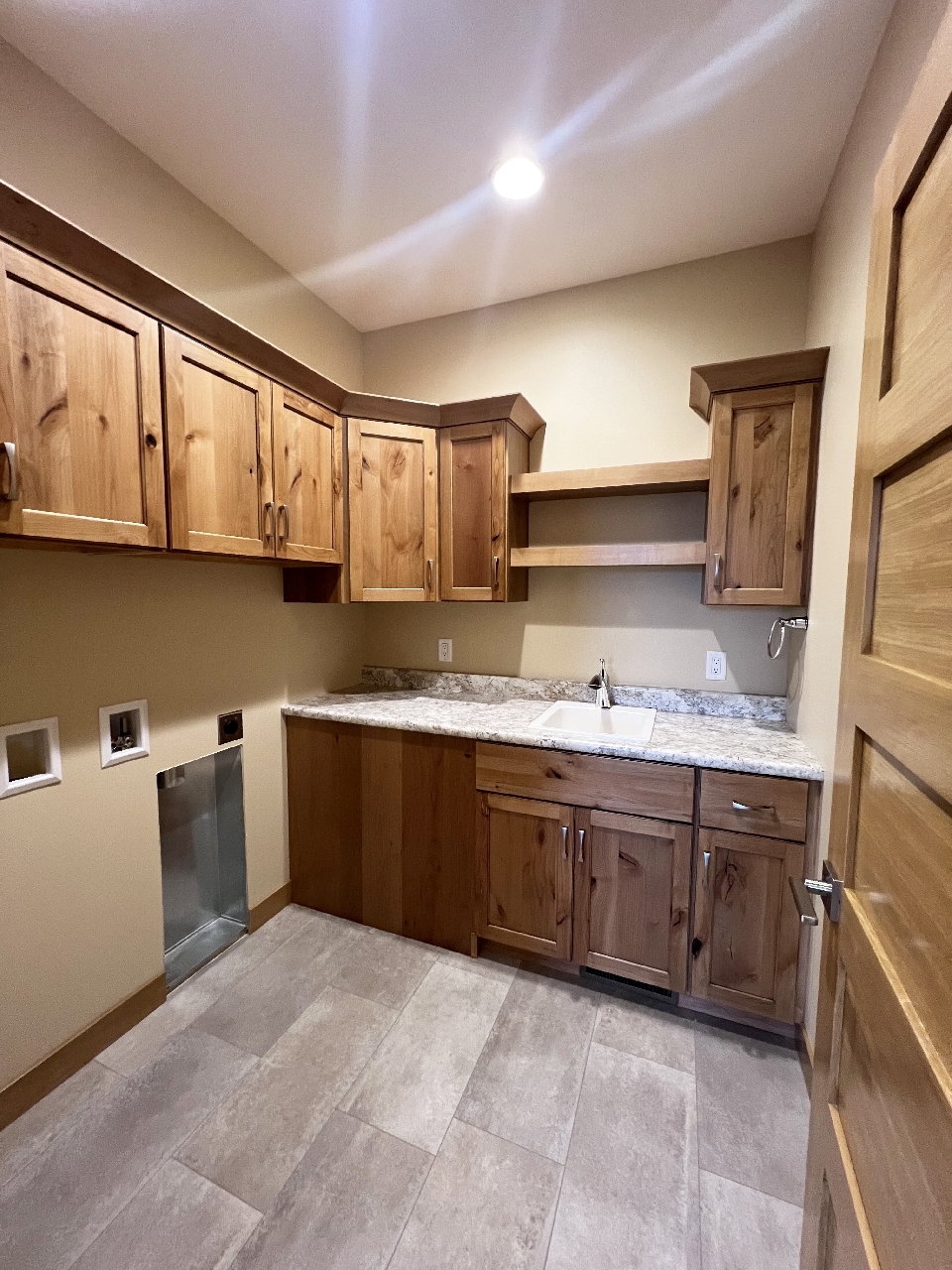 7101 E. Copper Stone Cir
