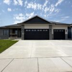 2901 S. Dunraven Ave