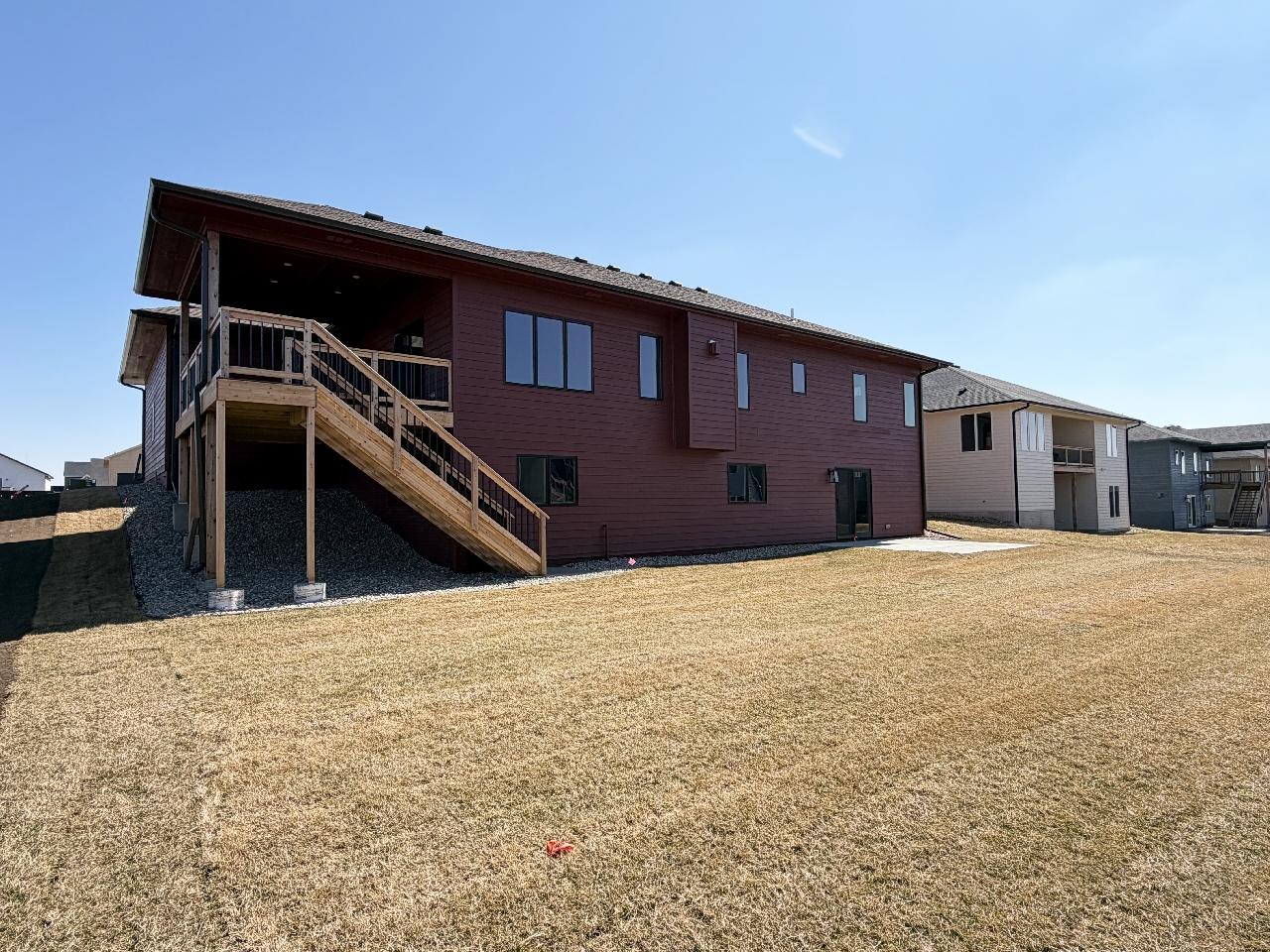 2805 S. Dunraven Ave